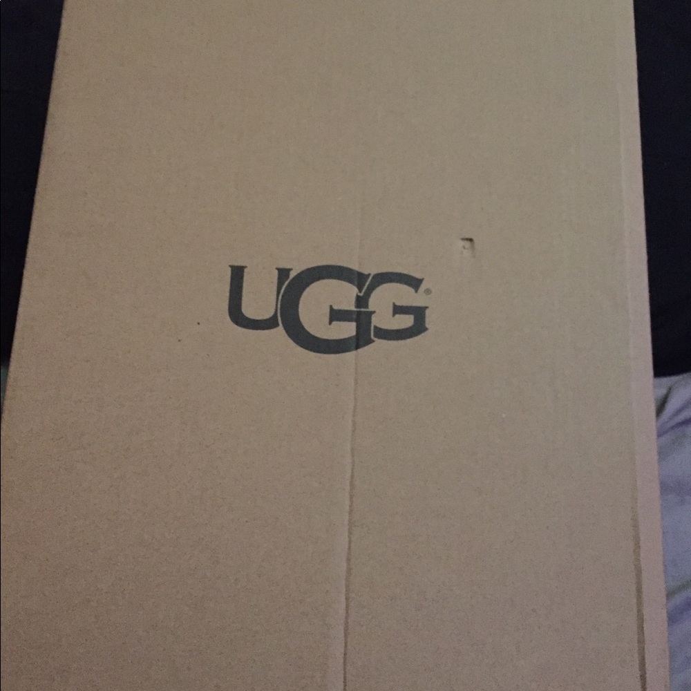 UGG fluff yeah slides